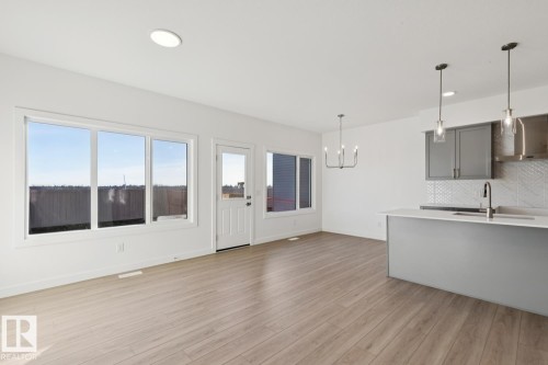 8616 183 Avenue, Edmonton, AB - Indoor Photo Showing Kitchen
