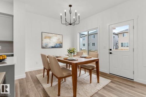928 18 Avenue, Edmonton, AB - Indoor Photo Showing Dining Room