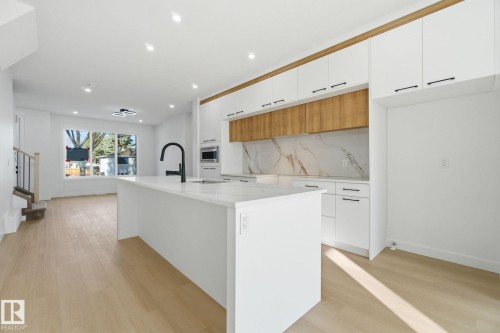 7953 79 Avenue, Edmonton, AB - Indoor Photo Showing Kitchen