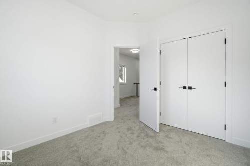 7953 79 Avenue, Edmonton, AB - Indoor Photo Showing Other Room