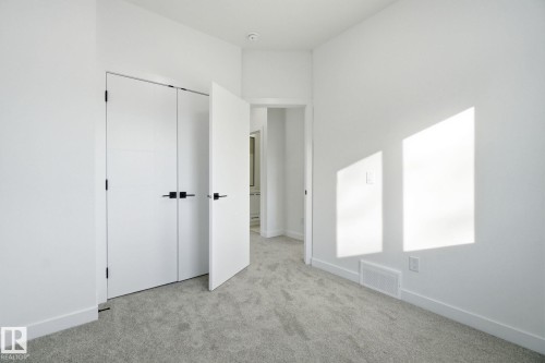 7953 79 Avenue, Edmonton, AB - Indoor Photo Showing Other Room