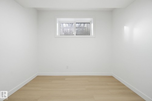7953 79 Avenue, Edmonton, AB - Indoor Photo Showing Other Room