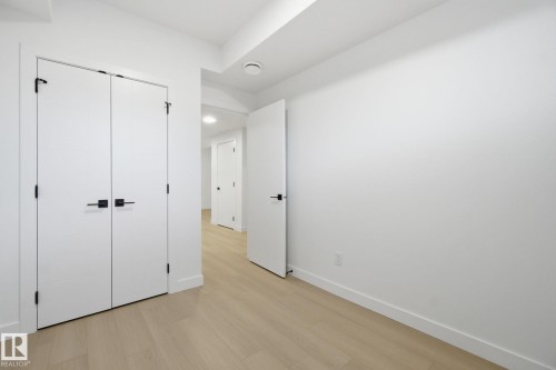 7953 79 Avenue, Edmonton, AB - Indoor Photo Showing Other Room
