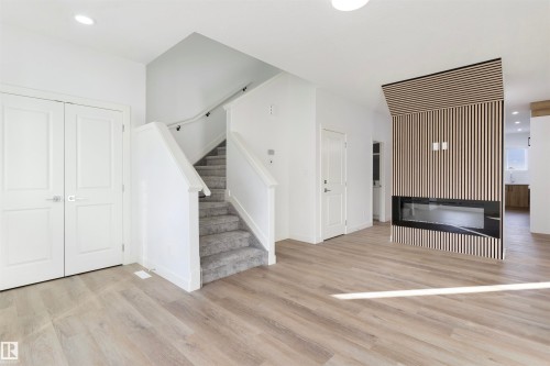 263 Munn Way, Leduc, AB - Indoor Photo Showing Other Room