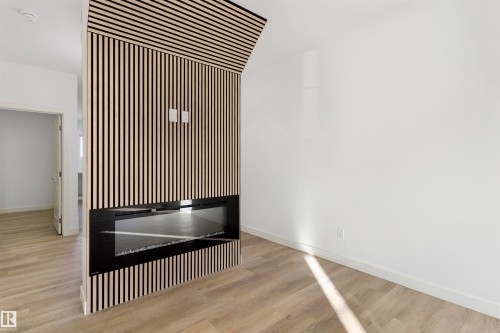 263 Munn Way, Leduc, AB - Indoor Photo Showing Other Room