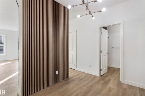 263 Munn Way, Leduc, AB - Indoor Photo Showing Kitchen