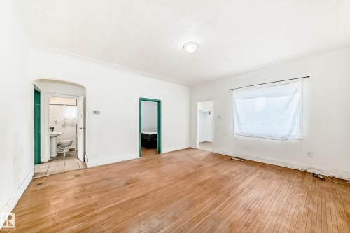 10564 92 Street, Edmonton, AB - Indoor Photo Showing Other Room
