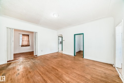 10564 92 Street, Edmonton, AB - Indoor Photo Showing Other Room