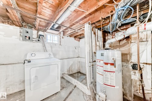 10564 92 Street, Edmonton, AB - Indoor