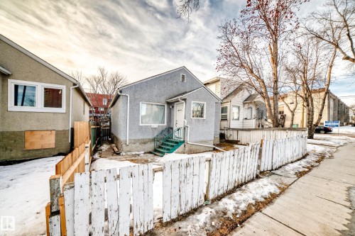 10564 92 Street, Edmonton, AB - Outdoor