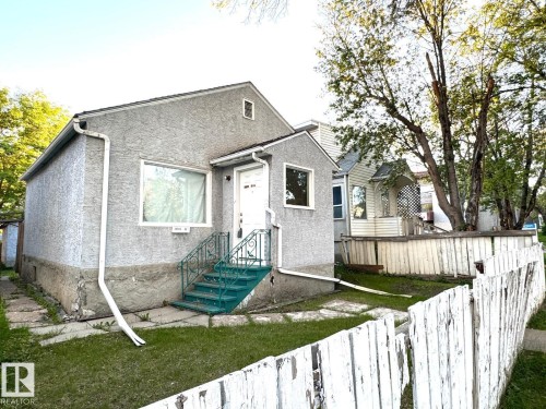 10564 92 Street, Edmonton, AB - Outdoor