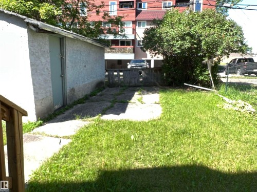 10564 92 Street, Edmonton, AB - Outdoor
