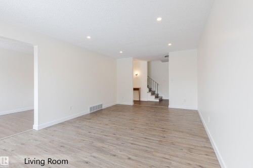 10139 80 Street, Edmonton, AB - Indoor Photo Showing Other Room
