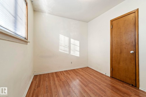 12023 137 Avenue, Edmonton, AB - Indoor Photo Showing Other Room