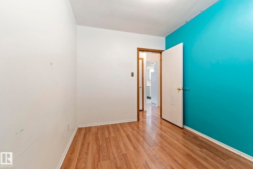 12023 137 Avenue, Edmonton, AB - Indoor Photo Showing Other Room