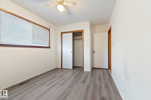 12023 137 Avenue, Edmonton, AB - Indoor Photo Showing Other Room