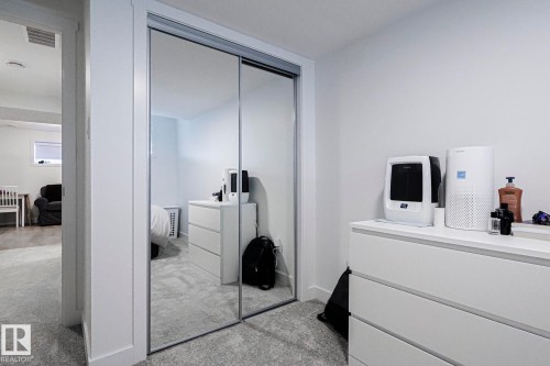 6343 King Wynd, Edmonton, AB - Indoor