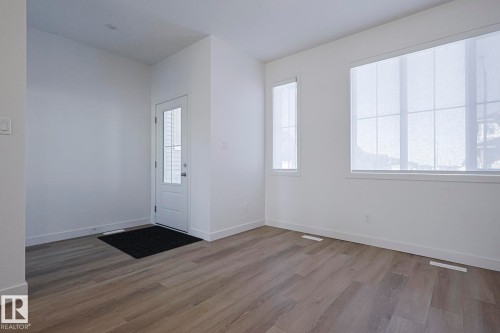 6343 King Wynd, Edmonton, AB - Indoor Photo Showing Other Room