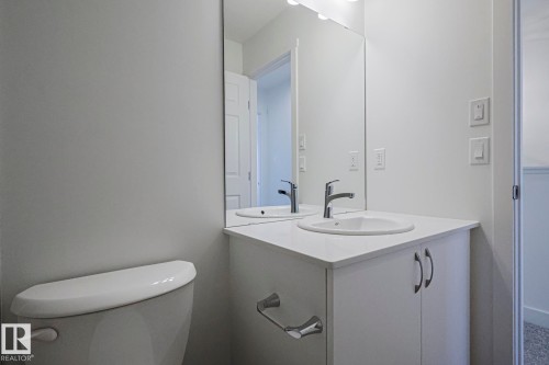 6343 King Wynd, Edmonton, AB - Indoor Photo Showing Bathroom