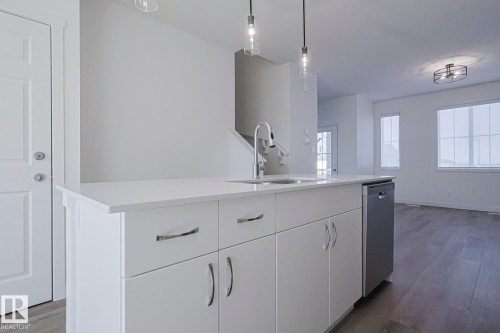 6343 King Wynd, Edmonton, AB - Indoor