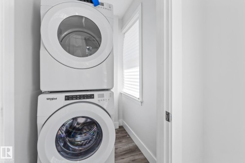 11420 112 Avenue, Edmonton, AB - Indoor Photo Showing Laundry Room