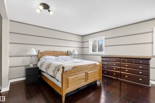 3907 44 Avenue, Stony Plain, AB - Indoor Photo Showing Bedroom