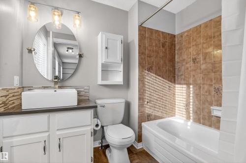 3907 44 Avenue, Stony Plain, AB - Indoor Photo Showing Bathroom