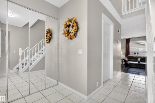 3907 44 Avenue, Stony Plain, AB - Indoor Photo Showing Other Room