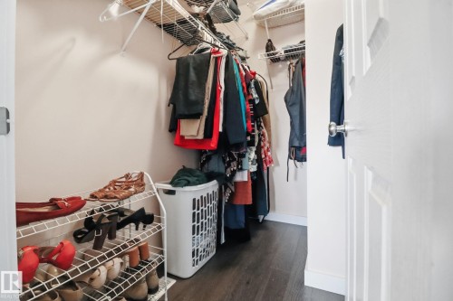 9037 Scott Crescent, Edmonton, AB - Indoor With Storage