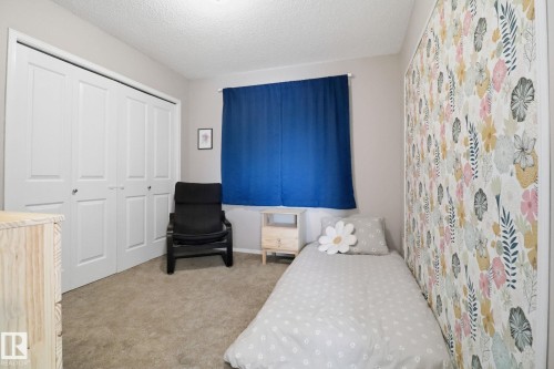 9037 Scott Crescent, Edmonton, AB - Indoor Photo Showing Bedroom