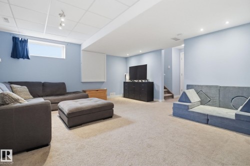 9037 Scott Crescent, Edmonton, AB - Indoor