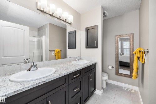 19 Gilmore Way, Spruce Grove, AB - Indoor Photo Showing Bathroom
