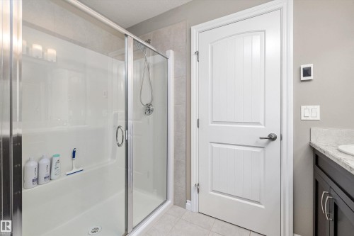 19 Gilmore Way, Spruce Grove, AB - Indoor Photo Showing Bathroom