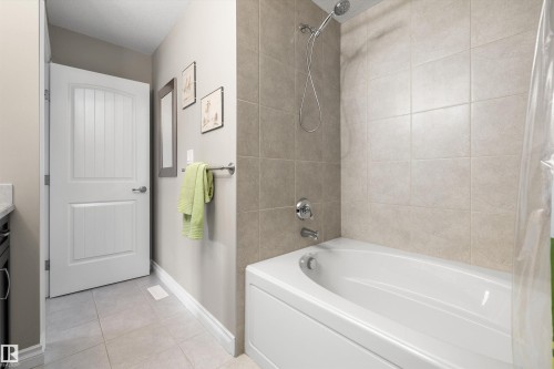 19 Gilmore Way, Spruce Grove, AB - Indoor Photo Showing Bathroom