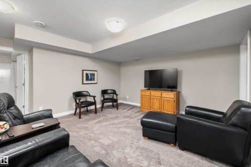 19 Gilmore Way, Spruce Grove, AB - Indoor Photo Showing Living Room