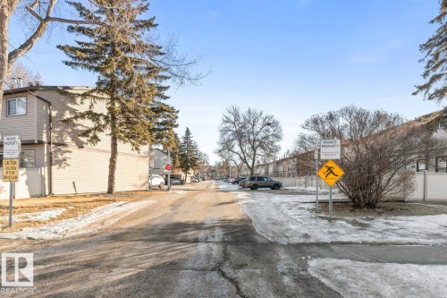 1257 Hooke Road, Edmonton, AB - Outdoor