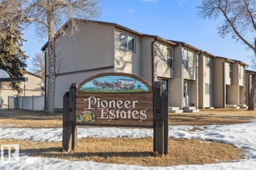 1257 Hooke Road, Edmonton, AB - Outdoor