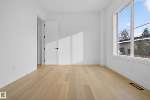 11611 79, Edmonton, AB - Indoor Photo Showing Other Room