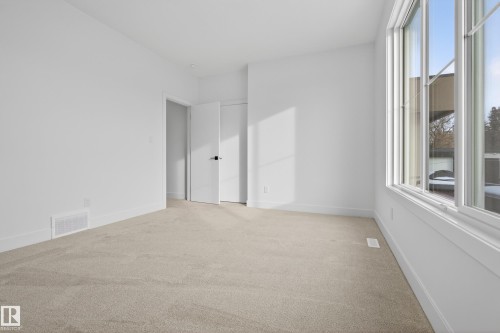 11611 79, Edmonton, AB - Indoor Photo Showing Other Room