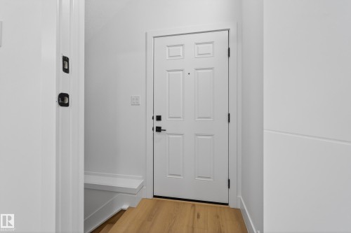 11611 79, Edmonton, AB - Indoor Photo Showing Other Room