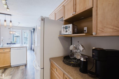 66 Grayridge Crescent, Stony Plain, AB - Indoor Photo Showing Kitchen
