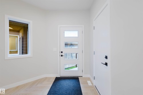 8288 Kiriak Loop, Edmonton, AB - Indoor Photo Showing Other Room