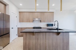 8288 Kiriak Loop  Edmonton, AB T6W 5S2