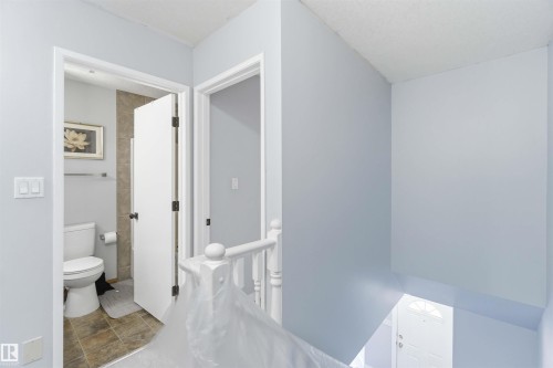 8 15128 22 Street, Edmonton, AB - Indoor Photo Showing Bathroom