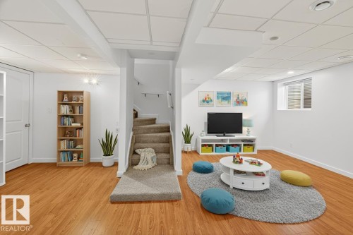 63 14208 36 Street, Edmonton, AB - Indoor