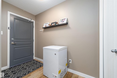 139 1180 Hyndman Road Nw, Edmonton, AB - Indoor Photo Showing Other Room