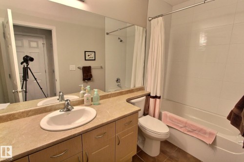 26 4821 Terwillegar Common, Edmonton, AB - Indoor Photo Showing Bathroom