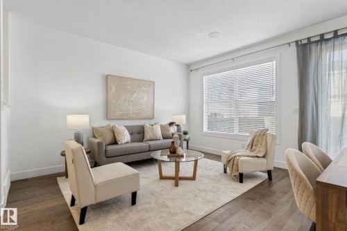 1096 Secord Promenade, Edmonton, AB - Indoor Photo Showing Living Room