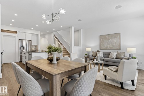 1096 Secord Promenade, Edmonton, AB - Indoor Photo Showing Dining Room