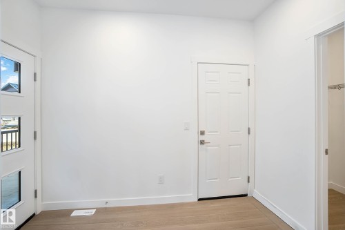 17720 7 Street, Edmonton, AB - Indoor Photo Showing Other Room